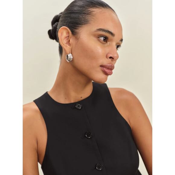 REFORMATION NWT Rory Black Vest Top Size 4 - Picture 2 of 8